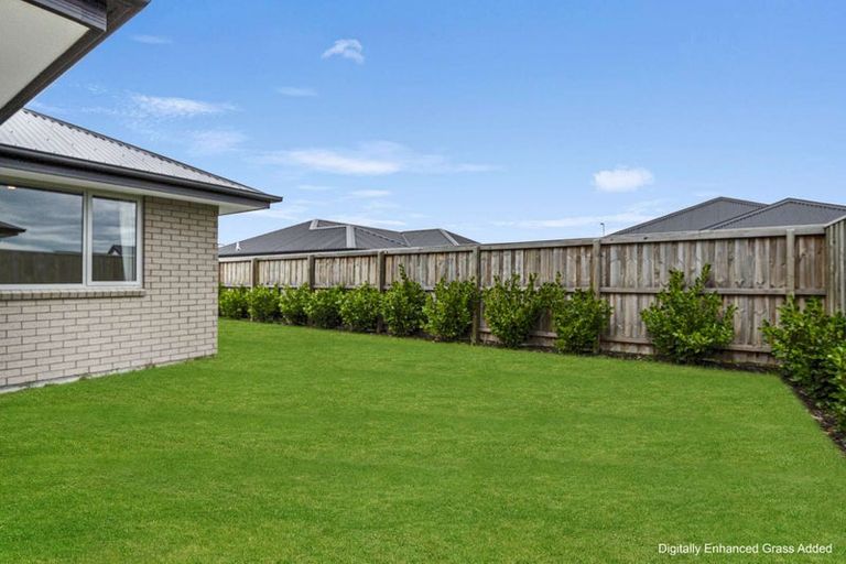Photo of property in 90 Broadway Parade, Rolleston, 7615