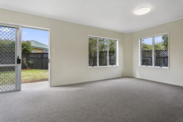 Photo of property in 122b Victoria Street, Cambridge, 3434