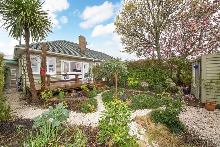 Photo of property in 1/68 Astley Avenue, New Lynn, Auckland, 0600