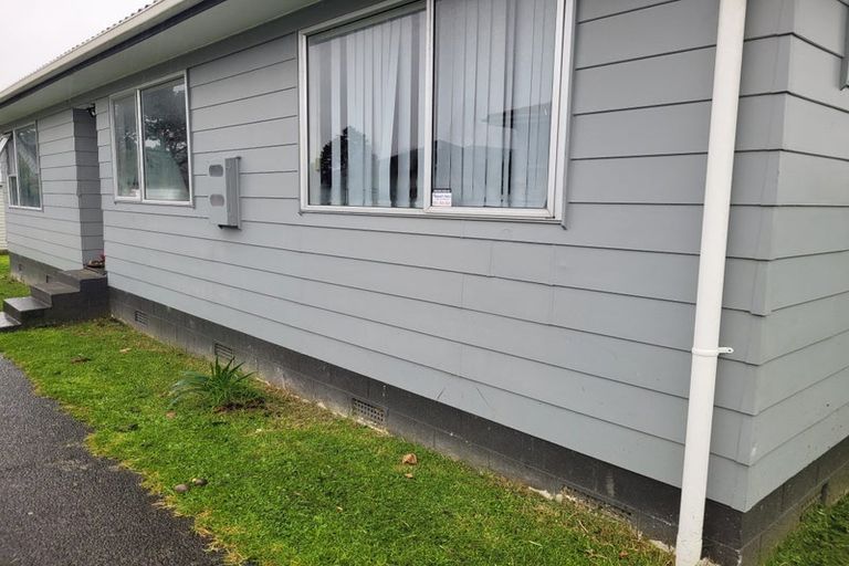 Photo of property in 6 Karina Place, Glen Eden, Auckland, 0602