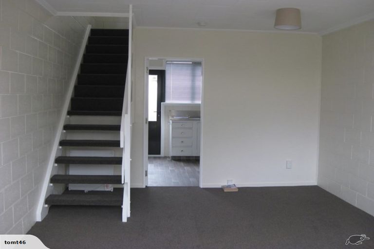 Photo of property in 2/86 Picton Avenue, Riccarton, Christchurch, 8011