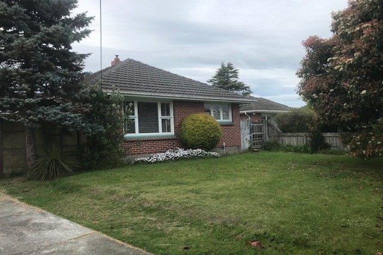 Photo of property in 25 Greenhurst Street, Sockburn, Christchurch, 8042