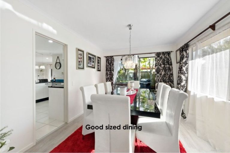 Photo of property in 62 Thornbury Crescent, East Tamaki Heights, Auckland, 2016