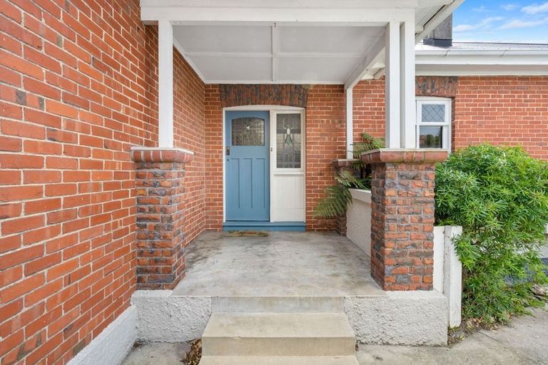 Photo of property in 237a Bay View Road, Saint Clair, Dunedin, 9012