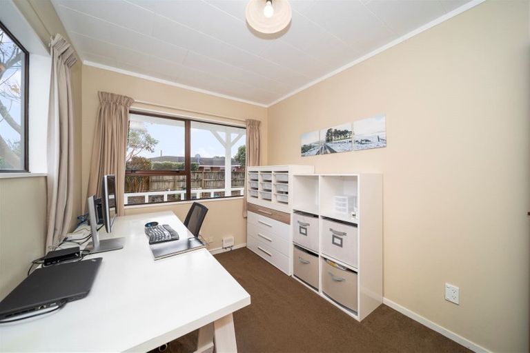 Photo of property in 18b Virginia Place, Whalers Gate, New Plymouth, 4310