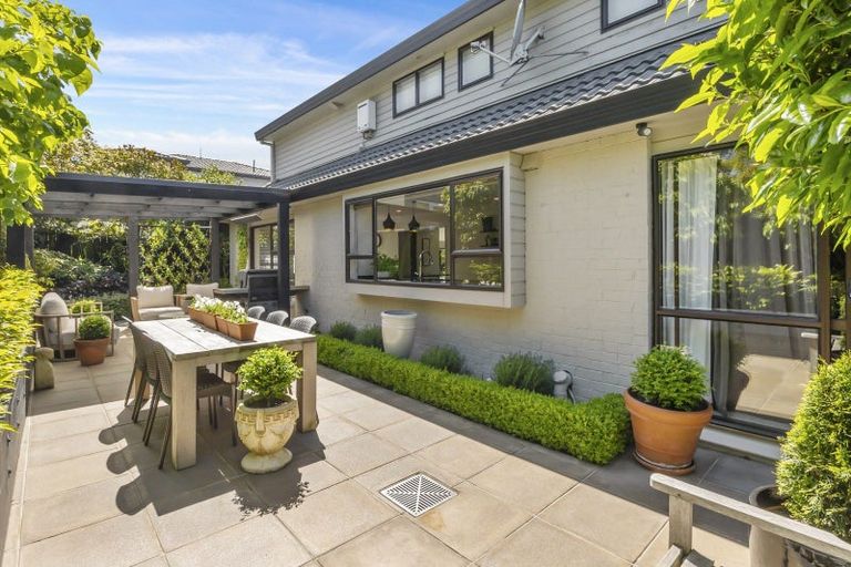 Photo of property in 25 Granville Terrace, Belleknowes, Dunedin, 9011