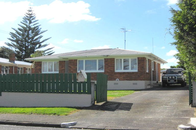 Photo of property in 3 Matheson Street, Papakura, 2110