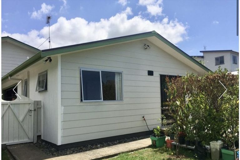 Photo of property in 28 Harford Place, Pakuranga Heights, Auckland, 2010