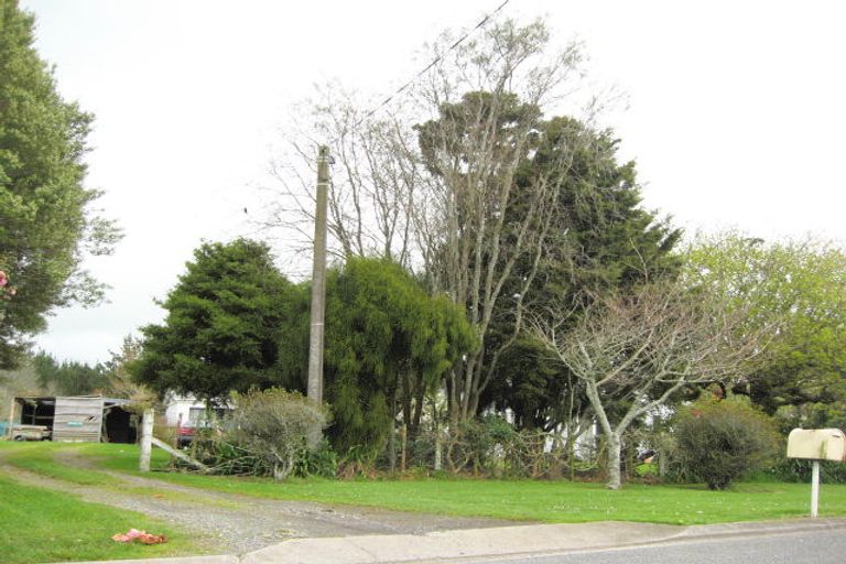 Photo of property in 550 Richmond Road, Lepperton, New Plymouth, 4373