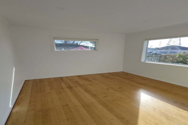 Photo of property in 31 Tiraumea Drive, Pakuranga, Auckland, 2010