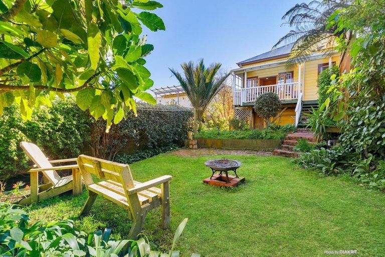 Photo of property in 7 Herald Street, Berhampore, Wellington, 6023