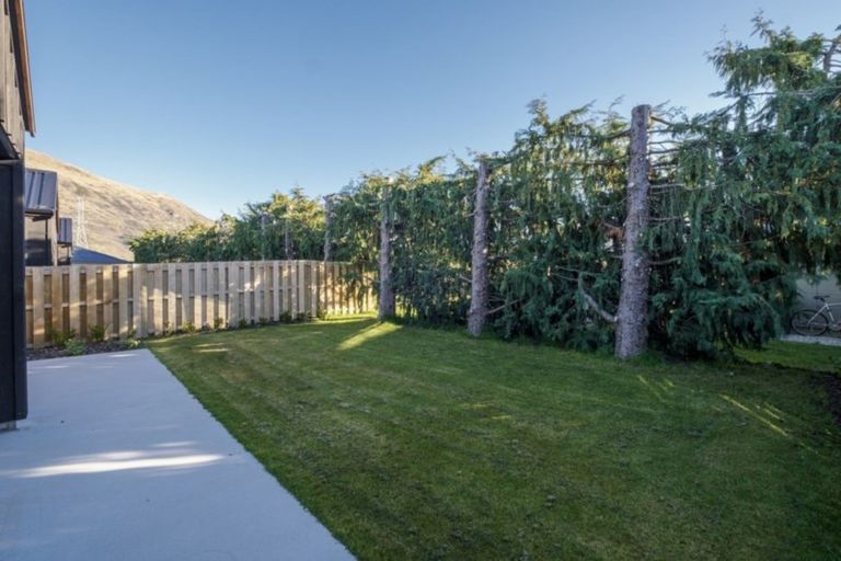 Photo of property in 17 Lauder Street, Lake Hayes, Queenstown, 9304