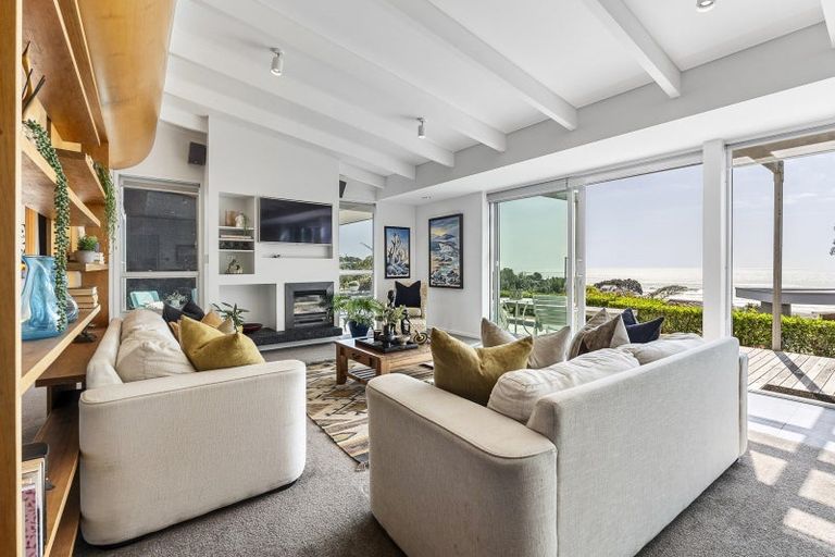 Photo of property in 13 Shearer Drive, Oakura, 4314