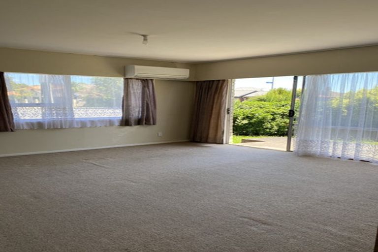 Photo of property in 142 Old Farm Road, Hamilton East, Hamilton, 3216