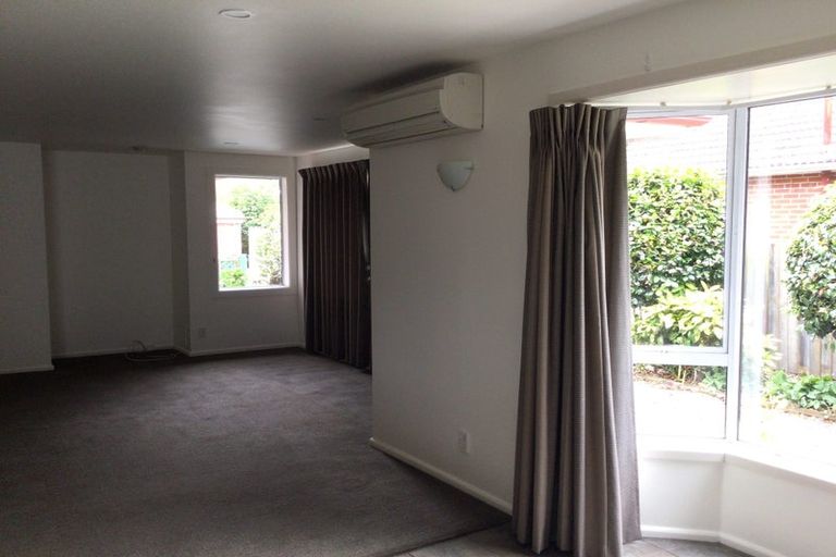 Photo of property in 142 Ilam Road, Ilam, Christchurch, 8041