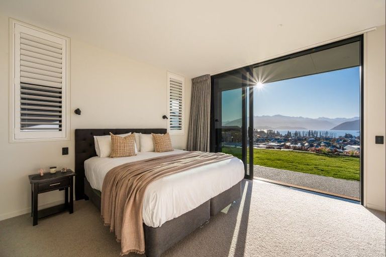 Photo of property in Meadowstone Alpha Series, 24 Jade Drive, Wanaka, 9305