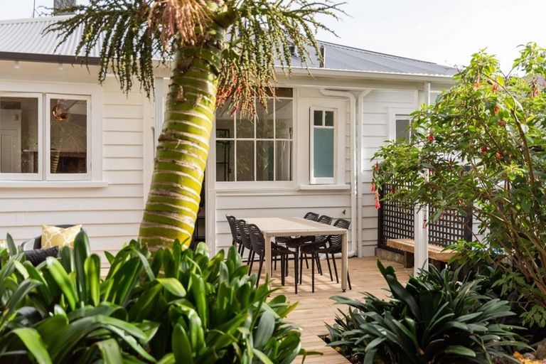 Photo of property in 25 Beaconsfield Street, Grey Lynn, Auckland, 1021
