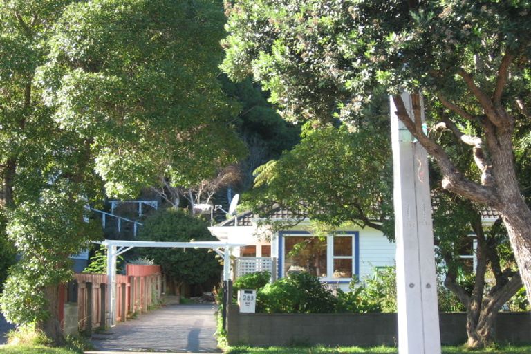 Photo of property in 283 Muritai Road, Eastbourne, Lower Hutt, 5013