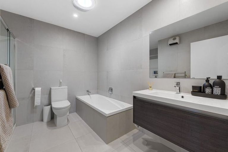 Photo of property in 41 Bonnette Road, Flat Bush, Auckland, 2019