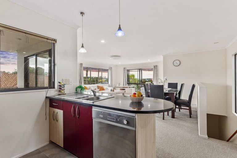Photo of property in 34 Carnelian Court, Westgate, Auckland, 0614