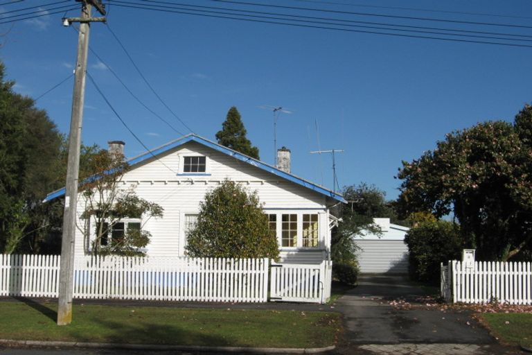 Photo of property in 8 Young Street, Claudelands, Hamilton, 3214