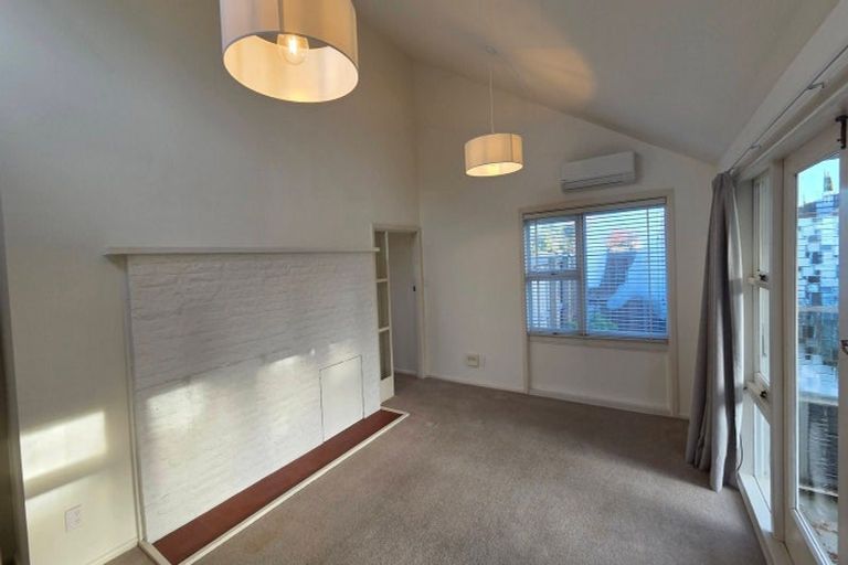 Photo of property in 1/18 Maidstone Road, Ilam, Christchurch, 8041