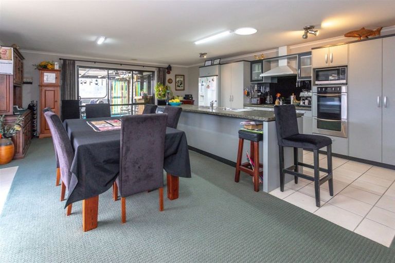 Photo of property in 3 Acacia Court, Whitianga, 3510