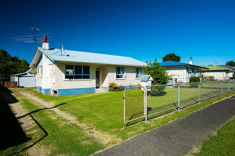 Photo of property in 24 Gordon Street, Mangapapa, Gisborne, 4010
