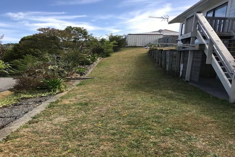 Photo of property in 71 Kingsley Street, Stokes Valley, Lower Hutt, 5019