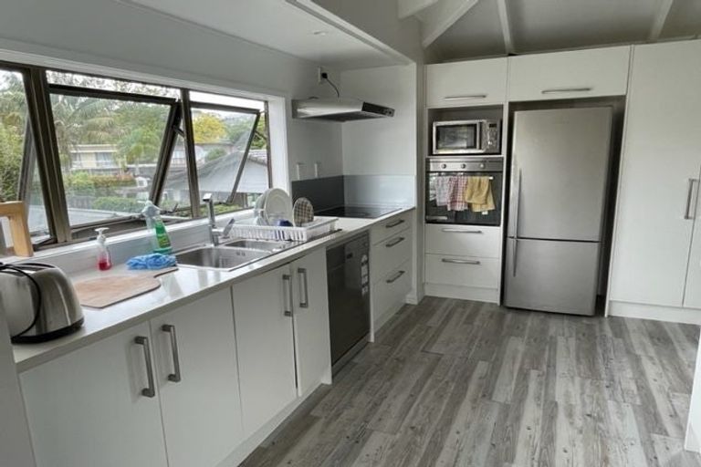 Photo of property in 4 Motuora Road, Manly, Whangaparaoa, 0930