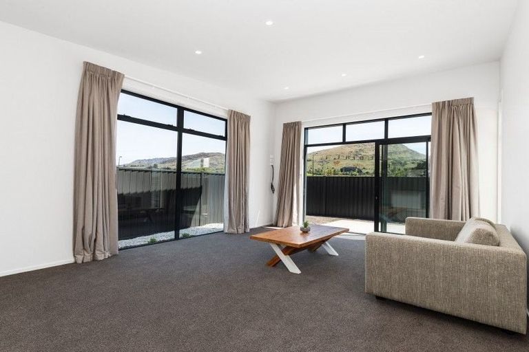 Photo of property in 27 Cumberland Road, Lower Shotover, Queenstown, 9304
