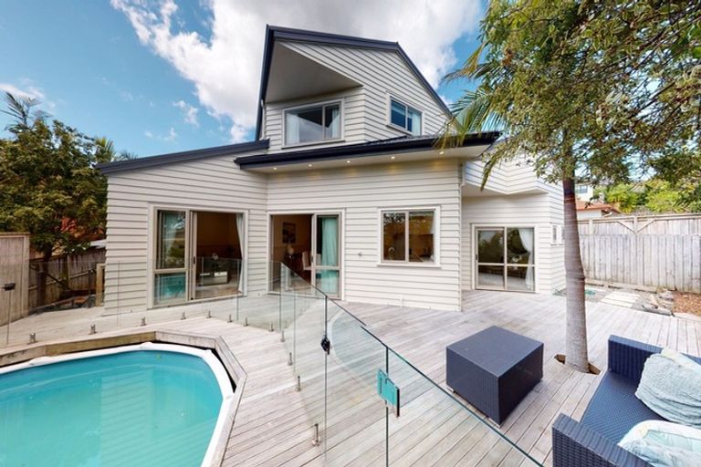 Photo of property in 39 Scarlet Oak Drive, Schnapper Rock, Auckland, 0632