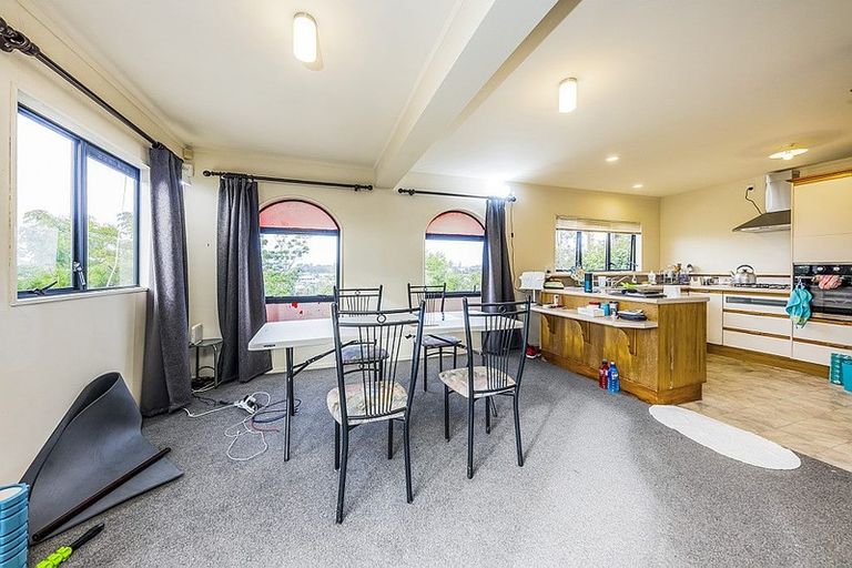 Photo of property in 28 Ronald Macken Place, Windsor Park, Auckland, 0632
