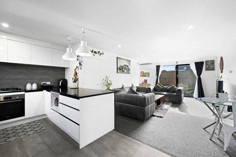 Photo of property in 49 Te Tiireke Drive, Glenview, Hamilton, 3206