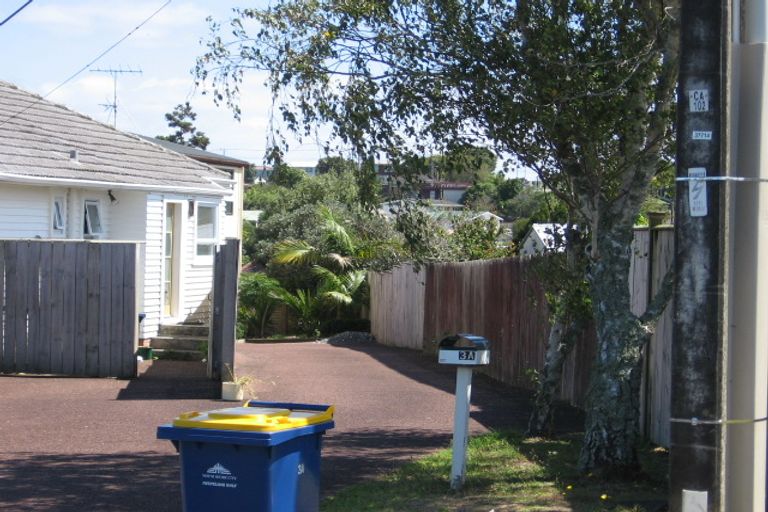 Photo of property in 2/3 Domain Road, Glenfield, Auckland, 0629