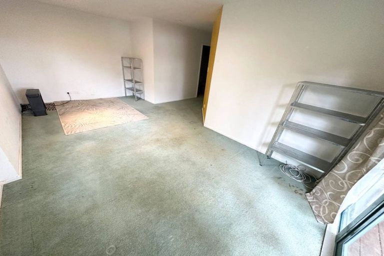 Photo of property in 2/38 Gulf View Road, Murrays Bay, Auckland, 0630