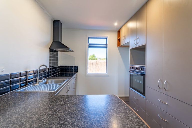 Photo of property in 1 Holmes Street, Waimate, 7924