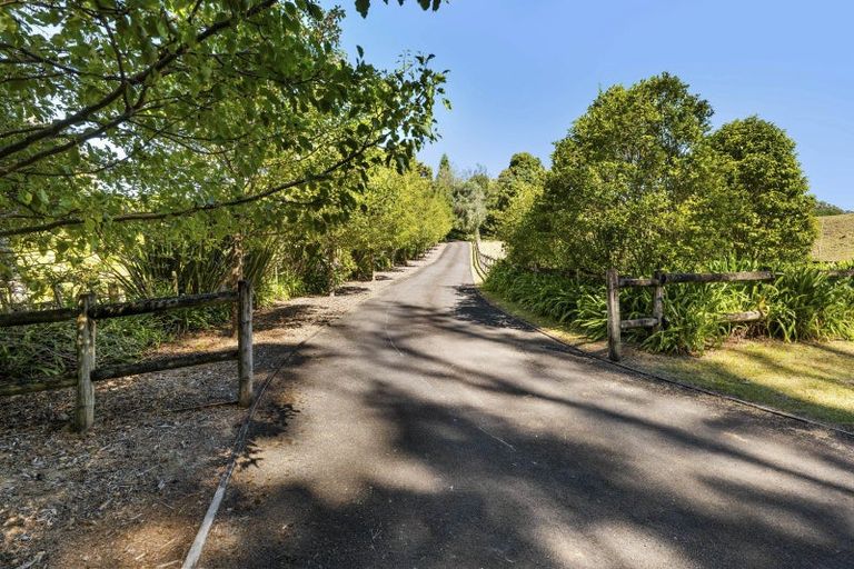 Photo of property in 12 Ridgewood Drive, Ridgewood, New Plymouth, 4371