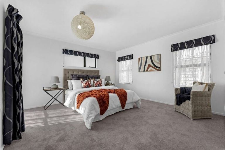 Photo of property in 22 Keri Vista Rise, Papakura, 2110