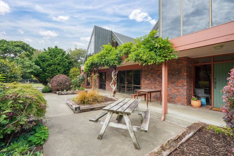 Photo of property in 54 Mckellar Road, Seaward Bush, Invercargill, 9871