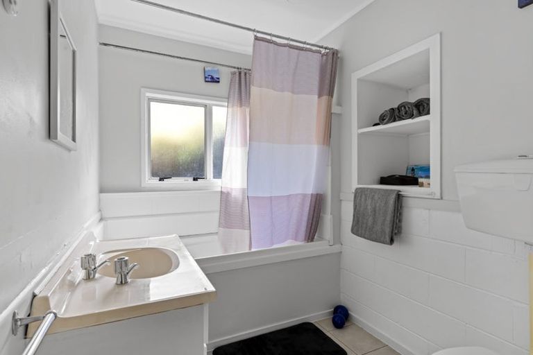 Photo of property in 6 Hatfield Heights, Hatfields Beach, Orewa, 0931