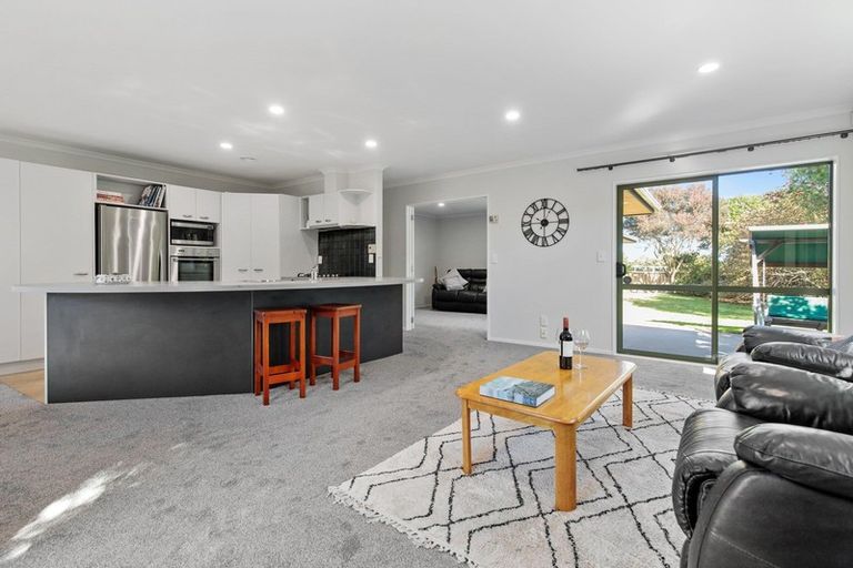 Photo of property in 20 Greenough Place, Rototuna, Hamilton, 3210