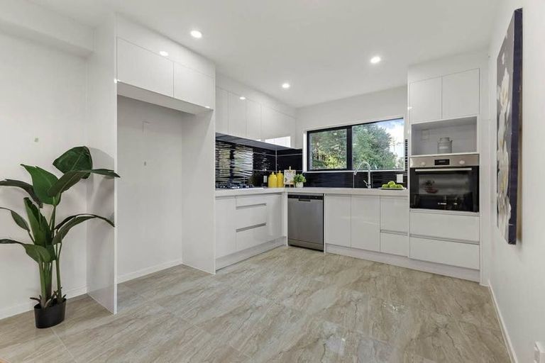 Photo of property in 1b Dreadon Road, Manurewa, Auckland, 2102