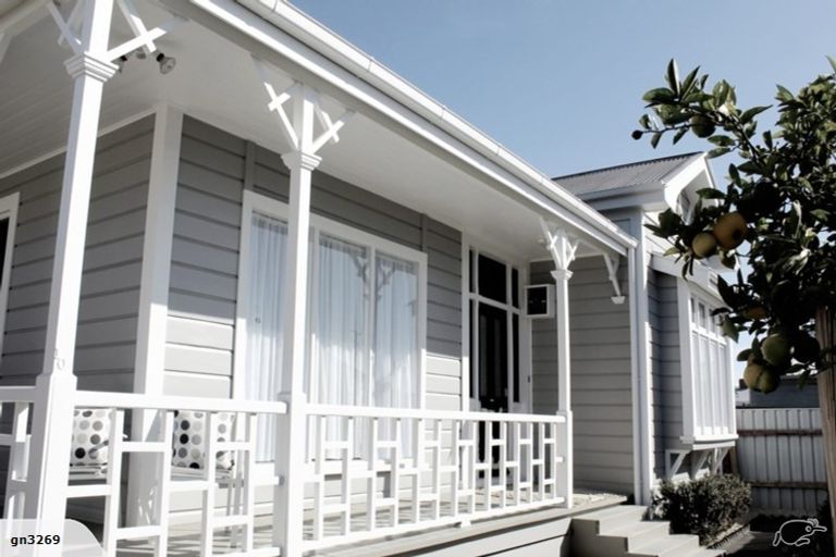 Photo of property in 109 Wellesley Road, Napier South, Napier, 4110