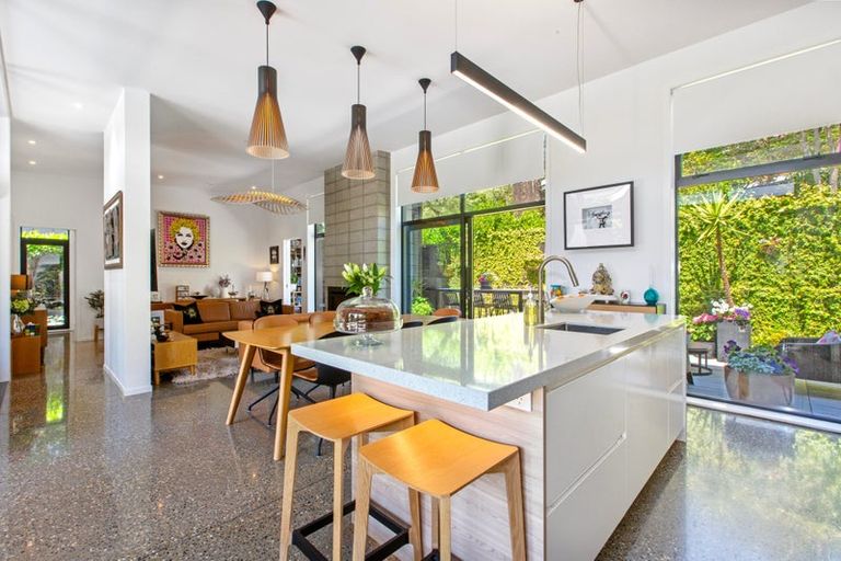 Photo of property in 14 Cheviot Road, Lowry Bay, Lower Hutt, 5013