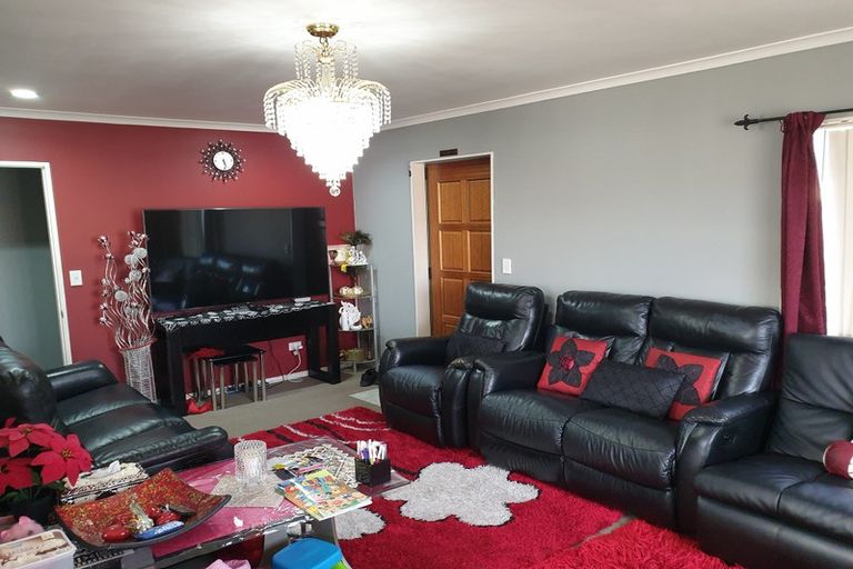 Photo of property in 4a Robert Skelton Place, Clendon Park, Auckland, 2103