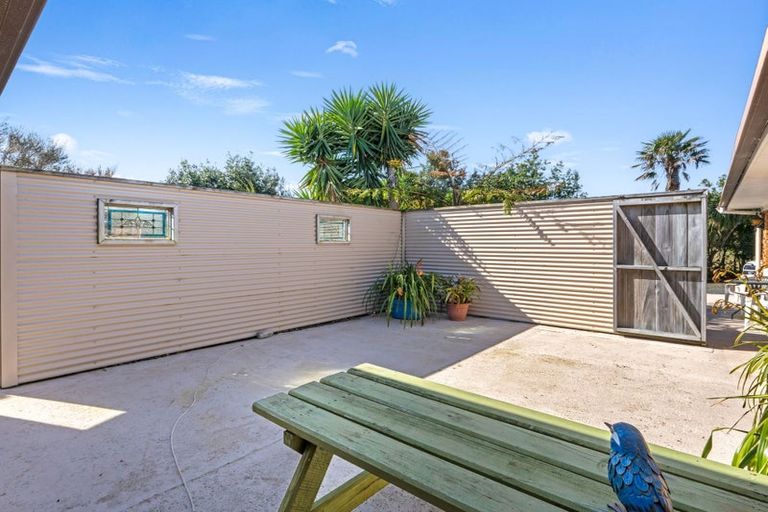 Photo of property in 242 Baylys Coast Road, Dargaville, 0377