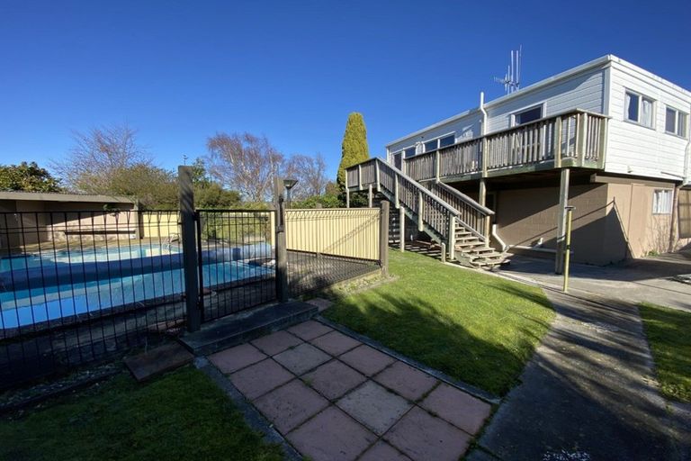 Photo of property in 4 Papawai Place, Milson, Palmerston North, 4414
