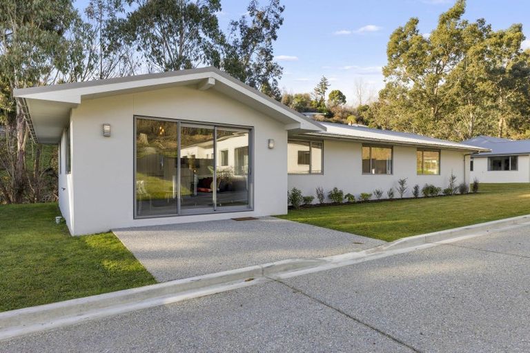 Photo of property in 2 Rose Drive, Concord, Dunedin, 9018