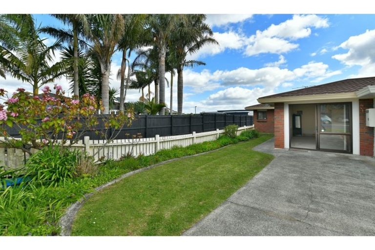 Photo of property in 178b Centreway Road, Orewa, 0931